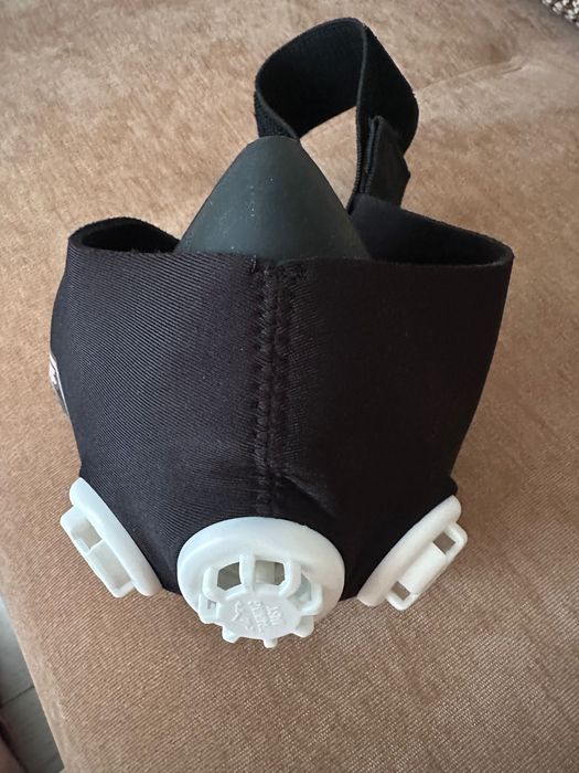 Тренировочный маска