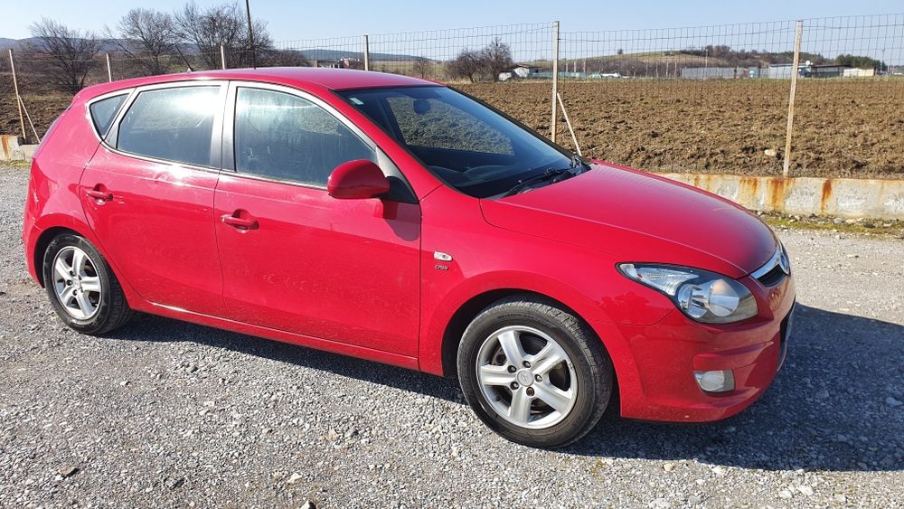 ХЮНДАЙ И-30 1.6 CRDI 2009 г НА ЧАСТИ .
