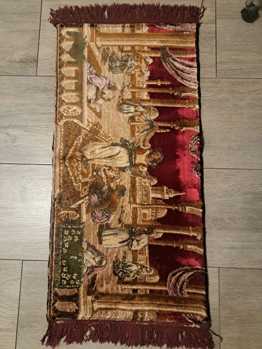 Carpeta plusata veche