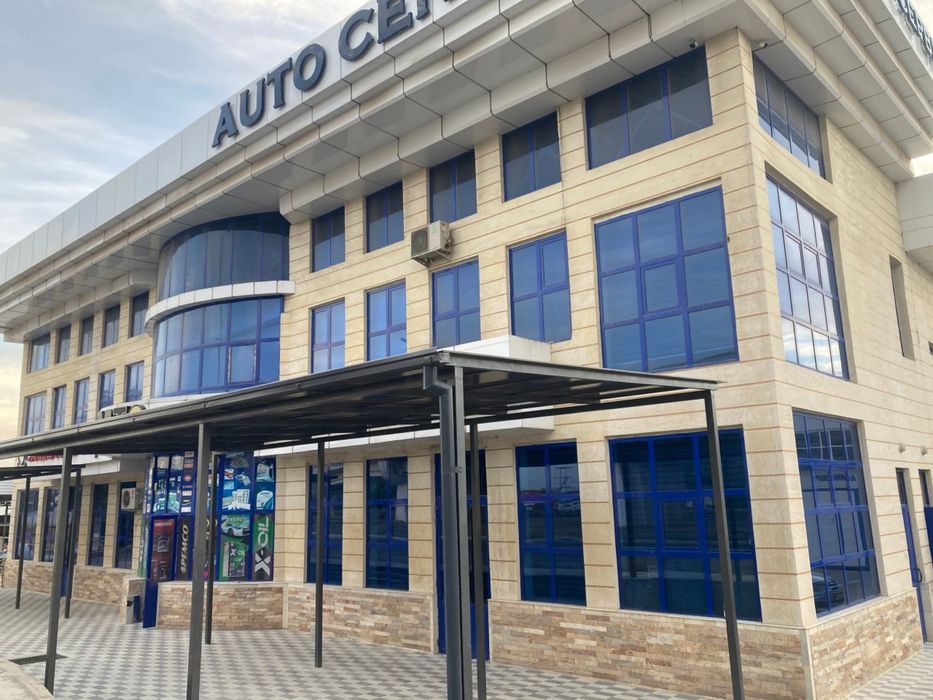 Аренда под Магазин, Офис, Шоурум, Фастфуд - Кафе 1 этаж вдоль дороги