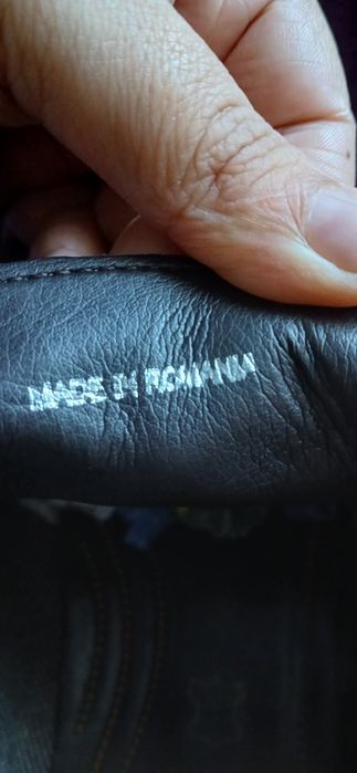 Ghete piele intoarsa 39