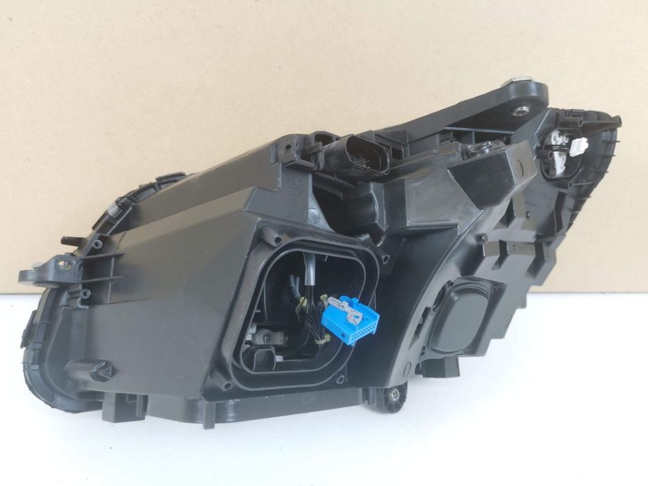 Far Dreapta Full Led Inteligent Light System Mercedes-Benz  C-Class W2