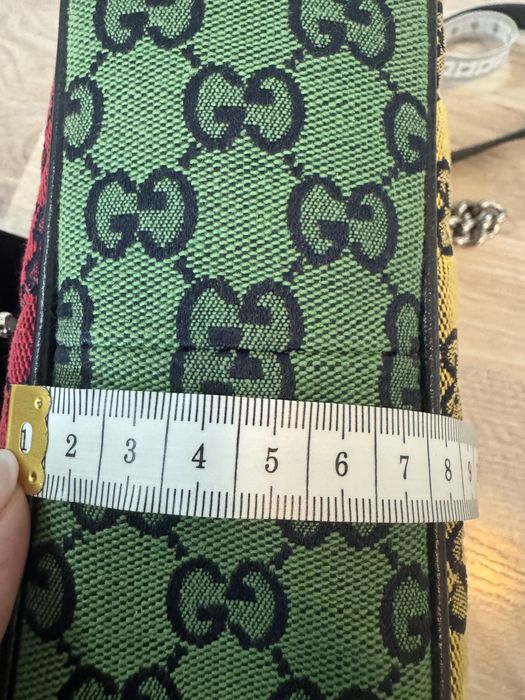 Geana de umar marime medie