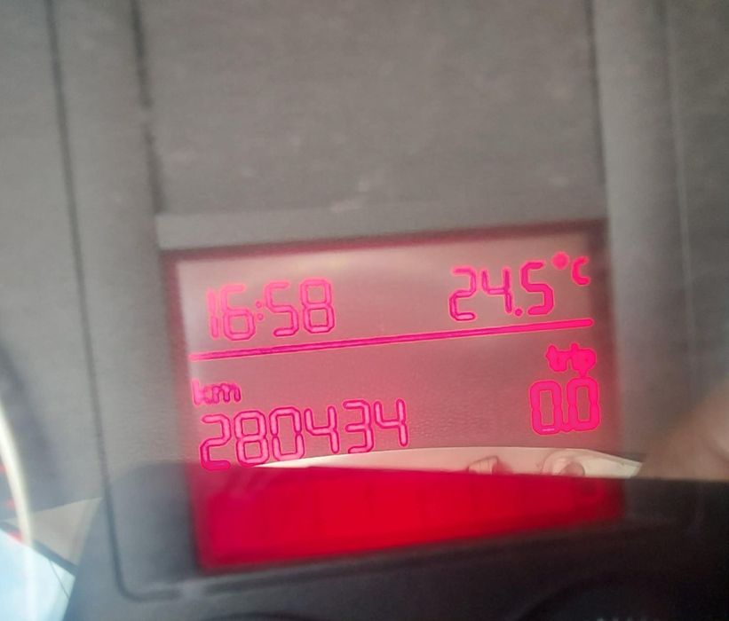 Vând VW Golf 1.9 TDI