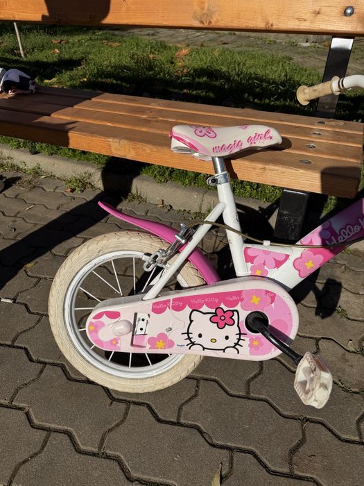 Колело за момиче 3-5г - с Hello Kitty
