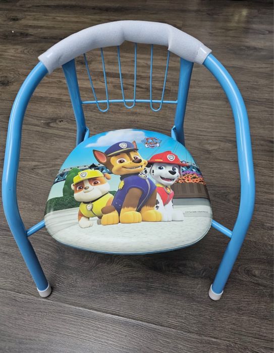 продам новый детский стульчик