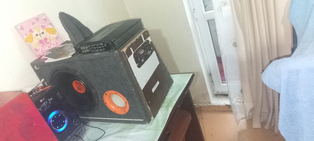 Сабвуфер машинный