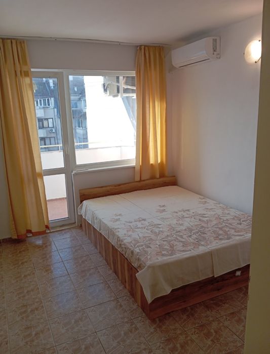 Тристаен апартамент Окръжна болница