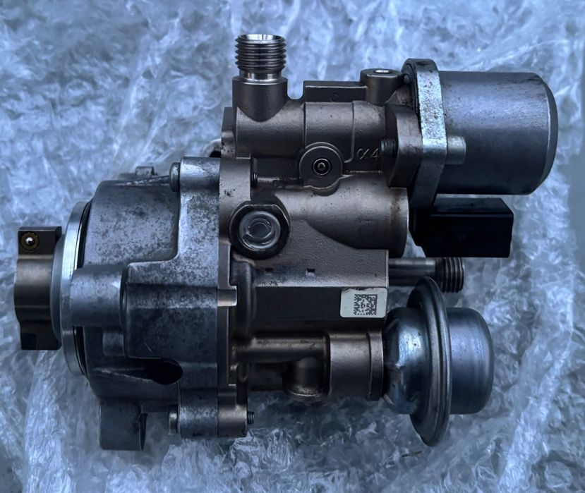 Помпа за високо налягане на горивото (HPFP) от BMW E90 2.5i