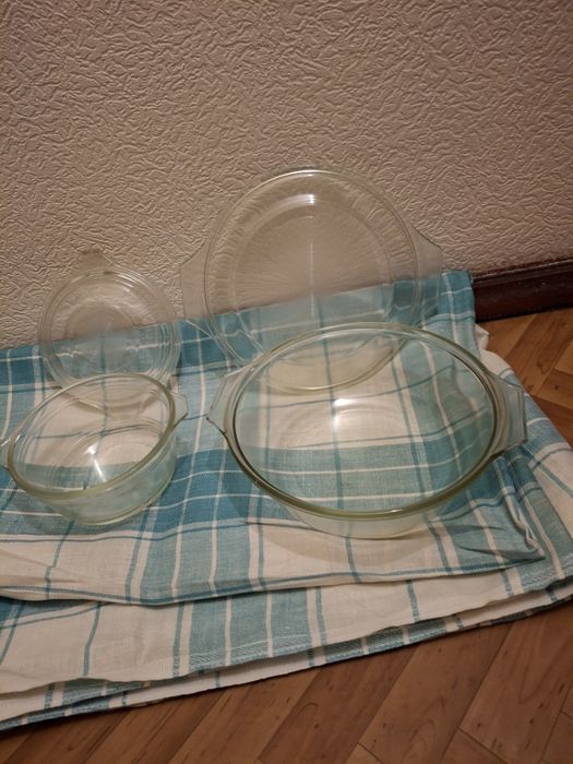 Посуда керамика,, в идеальном состоянии.