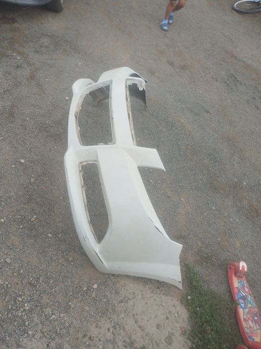 Продам  Бампер равон р3