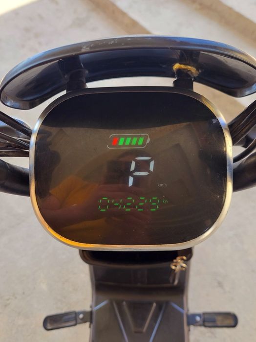 Skuter sotiladi naqtga