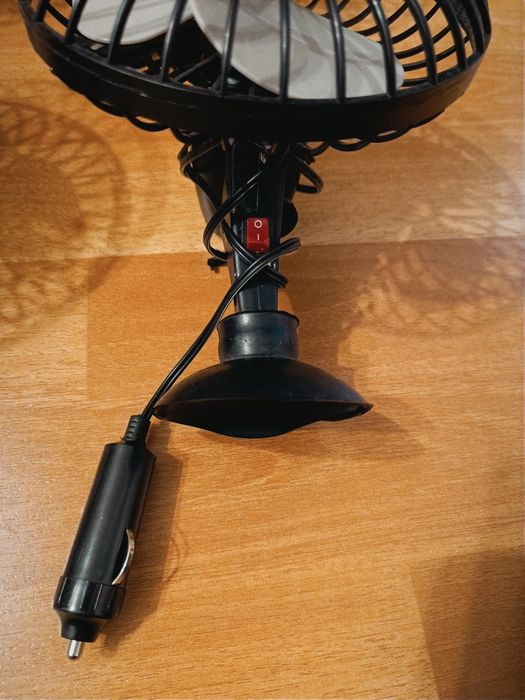 4 Ventilatoare pt mașină 10 lei bucata