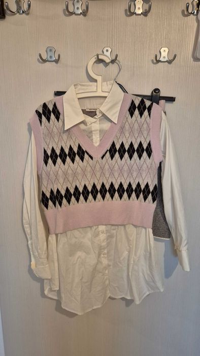 Compleu fustă, cămașă cu vestă