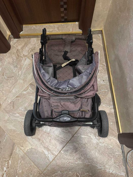 бебешка количка с лесно сгъване