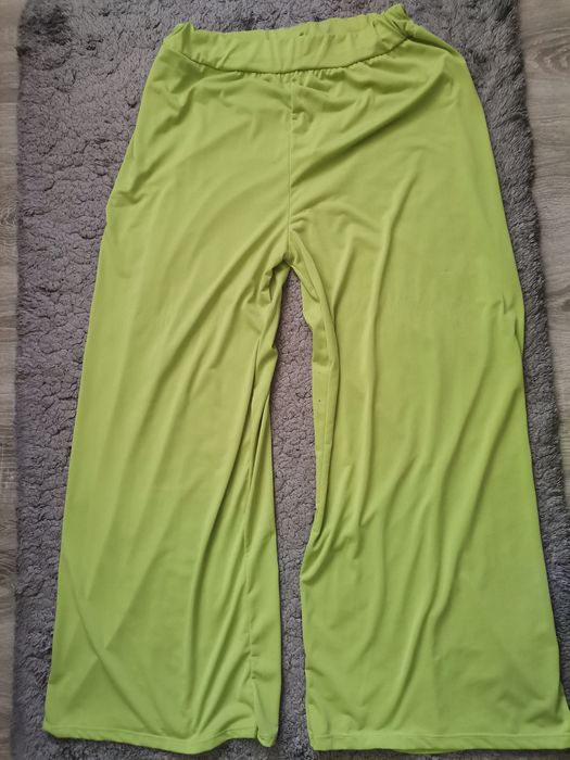 Женски пролетен комплект