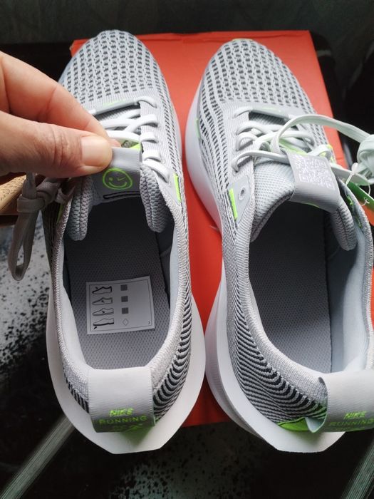 Nike Interact RUN 44номер