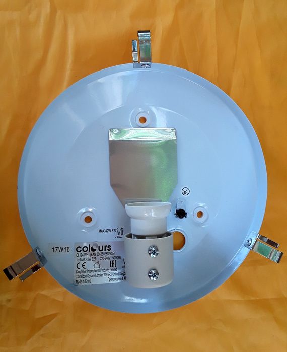 4 Bucăți plafoniere din metal cu sticla diametrul 26 Cm NOI - 95 Lei