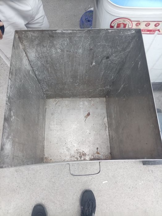 Нержавейка бак больше 200 литров, сотилади продается