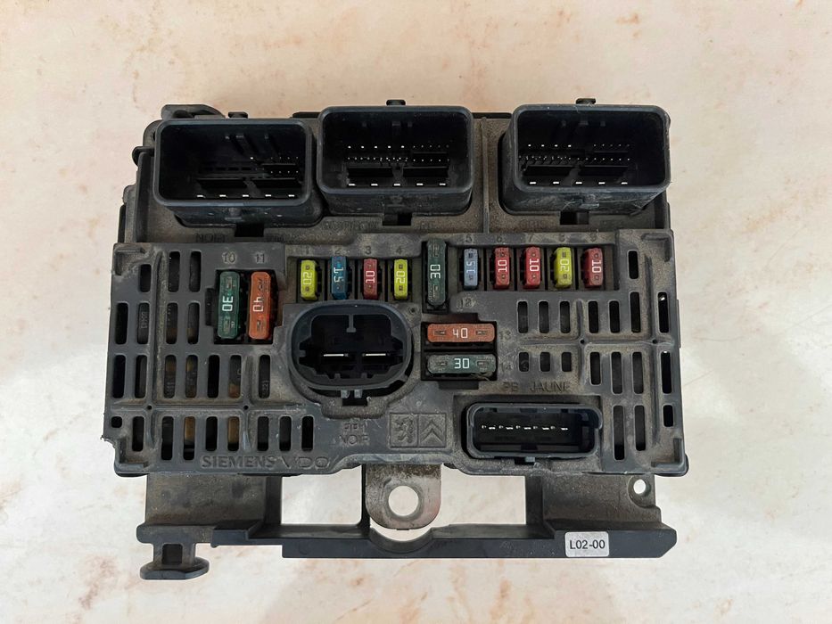 Бушонно табло Бушониера BSM L02-00 БСМ Л02-00 Citroen C4 C5 Ситроен Ц4