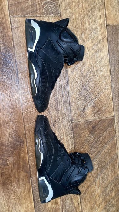 Джорданы 6 black