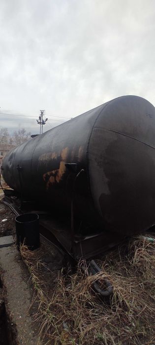 Продам емкость металлическую 4-11 м3