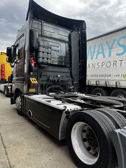 Mercedes-Benz Actros MP3  Mega