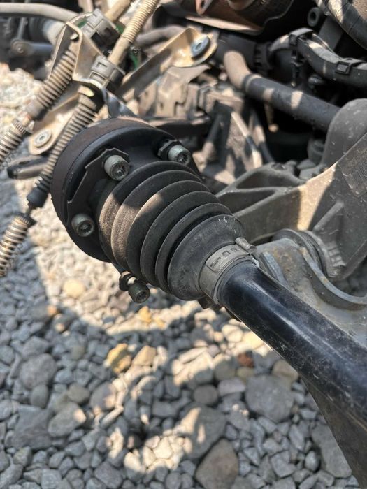 Planetara VW Jetta Stanga/Dreapta 2006 benzina