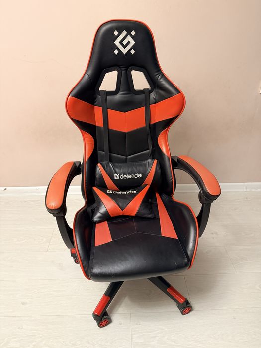 Продам игровое кресло