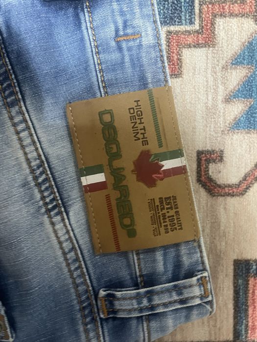 Джинсы Dsquared2