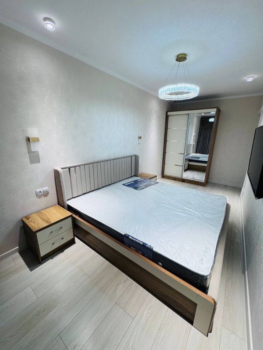 Ц-1 Продается 1 комнатная квартира ремонт Памятник Шастри