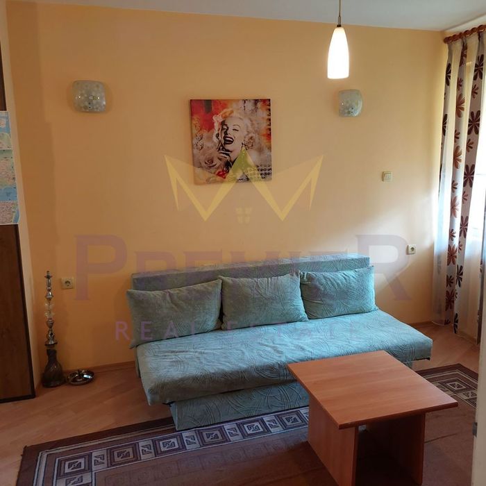 Дава се под наем Тристаен апартамент в Варна, Окръжна болница - 86 кв.м за 598.23 € - Снимка #1