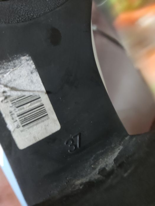 Продам фигурные коньки