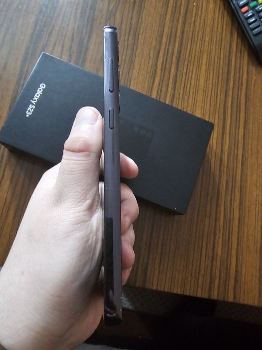 Samsung s23 plus 256GB