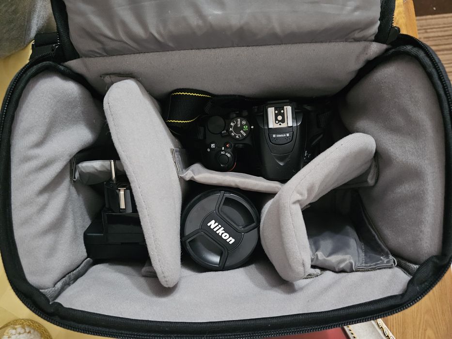 Nikon d5600+obiectiv 18-105+ geanta