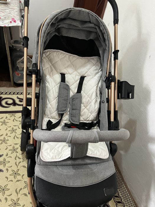 Прадаеться коляска