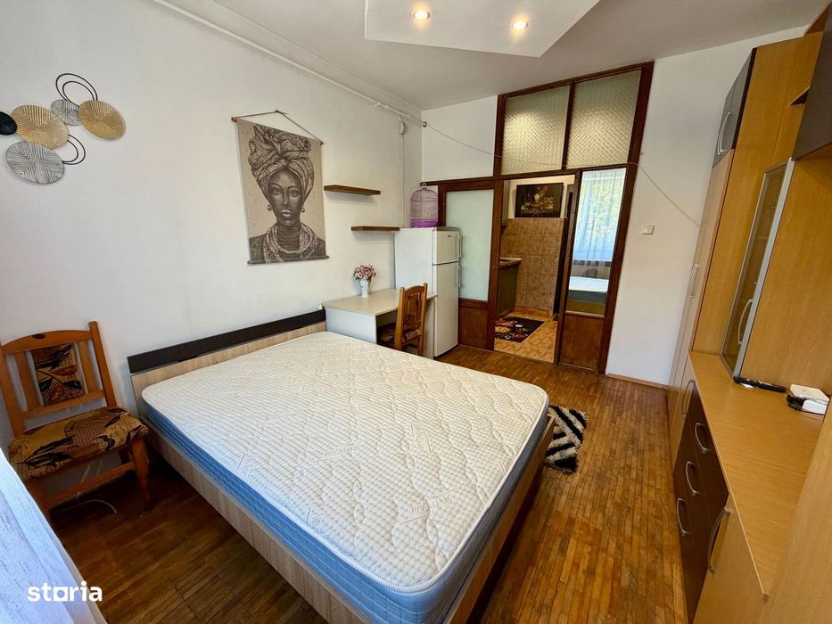 Garsoniera | zona Noua | etaj intermediar