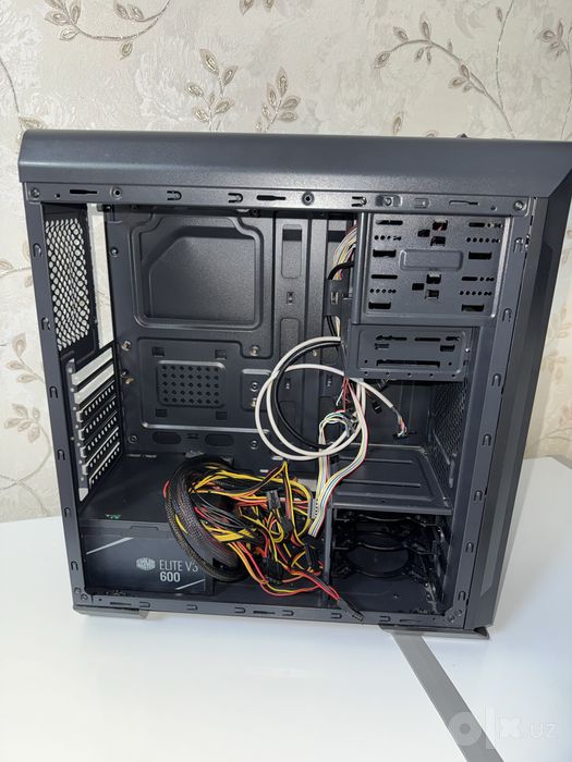 Aercool Case + Cooler Master 600W