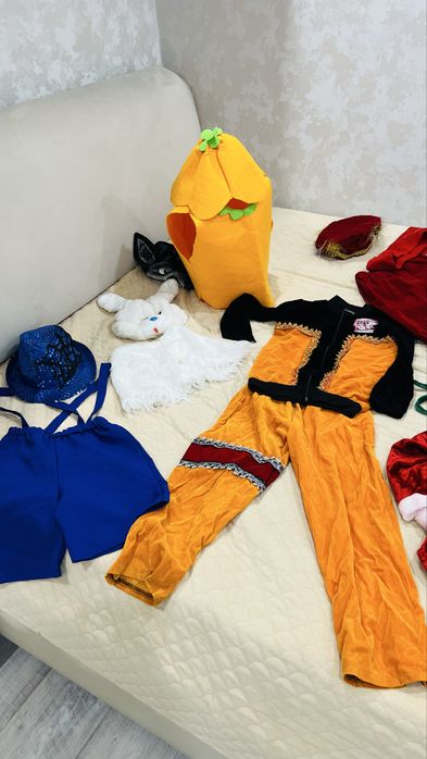 Костюмы на Новый год: Наруто, зайка шляпа снеговик