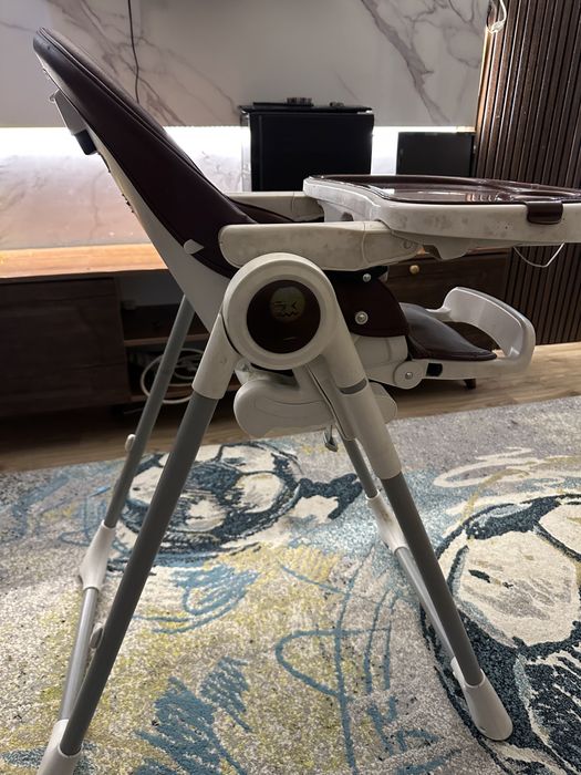 Стульчик для кормления ,хорошом состояние