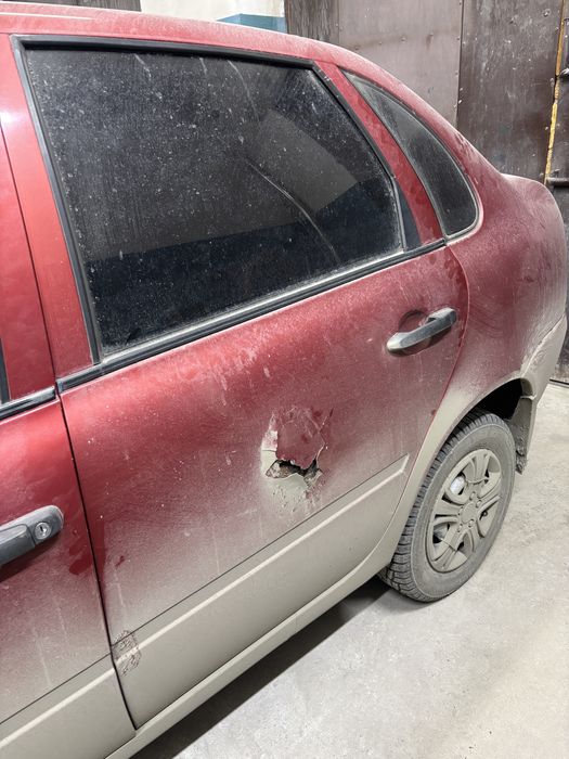 Продам дверь от машины