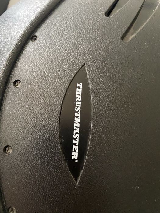 Игровой руль Thrustmaster