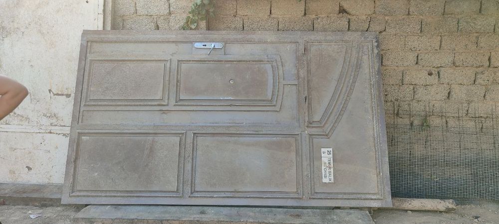 Darvoza yaxshi holatda