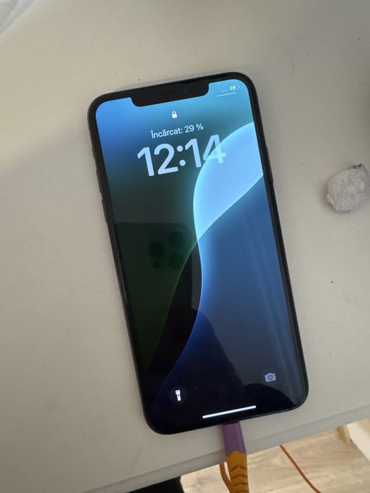 Iphone 11 pro max 64gb 93% baterie