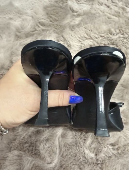 Papuci zara ……….
