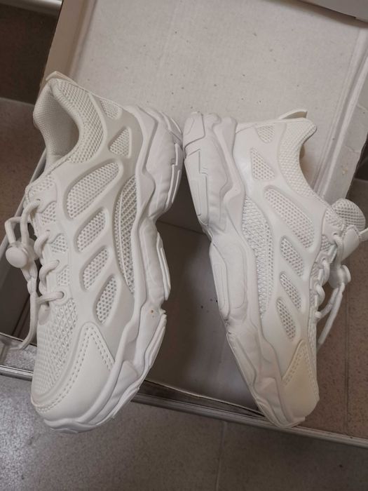 Маратонки 35 номер