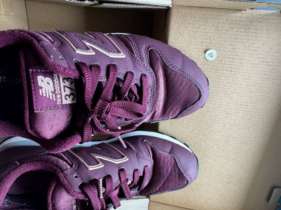 New Balance,marimea 37.5
