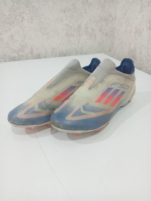 бутсы adidas f50,38 размер больша мерка без коробки