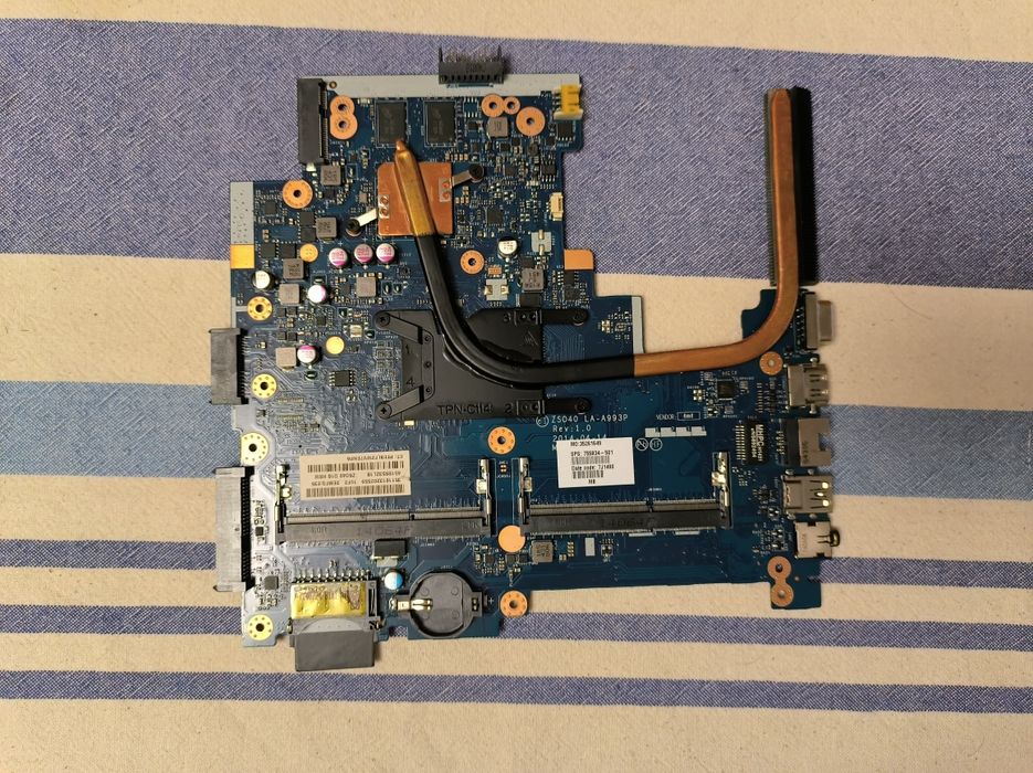 Лаптоп Дънни платки