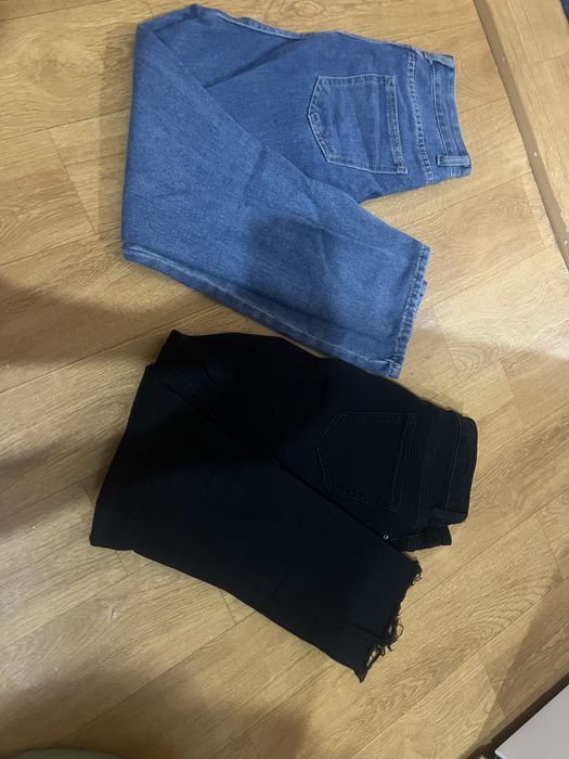 Продам две кофты остальное в подарок